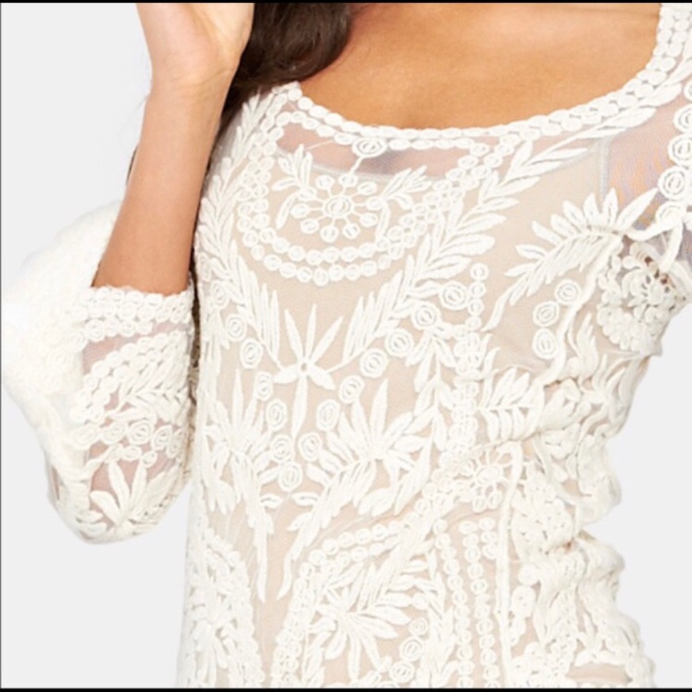Express Cream Ivory XS Sheer Lace Embroidered Top